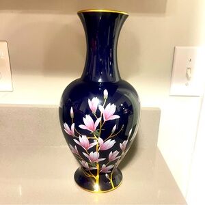 ANTIQUE JAPANESE CLOISONNE ENAMEL KORANSHA -which means “Orchid style” VASE